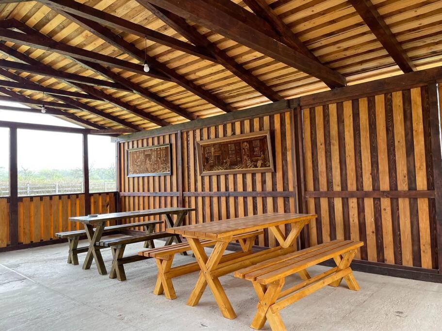 Casa La Doi Nuci Hotel Bradet  Екстериор снимка