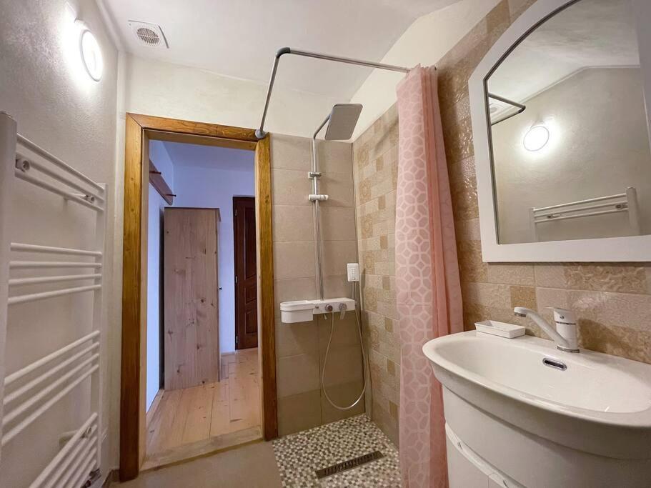 Casa La Doi Nuci Hotel Bradet  Екстериор снимка
