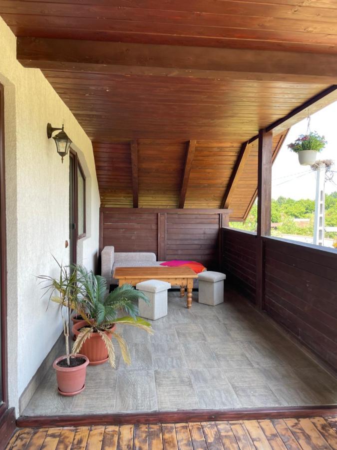 Casa La Doi Nuci Hotel Bradet  Екстериор снимка